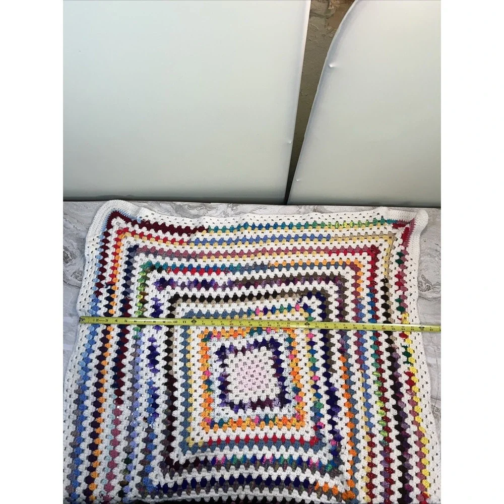 CROCHETED SMALL LAP BLANKET THROW‎ 36 X 36 GRANNY MULTICOLORED SQUARE PATTERN